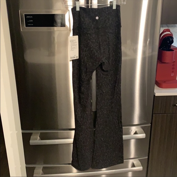 Lululemon Groove Super High Rise Flare Pant Nulu NWT - Picture 9 of 16